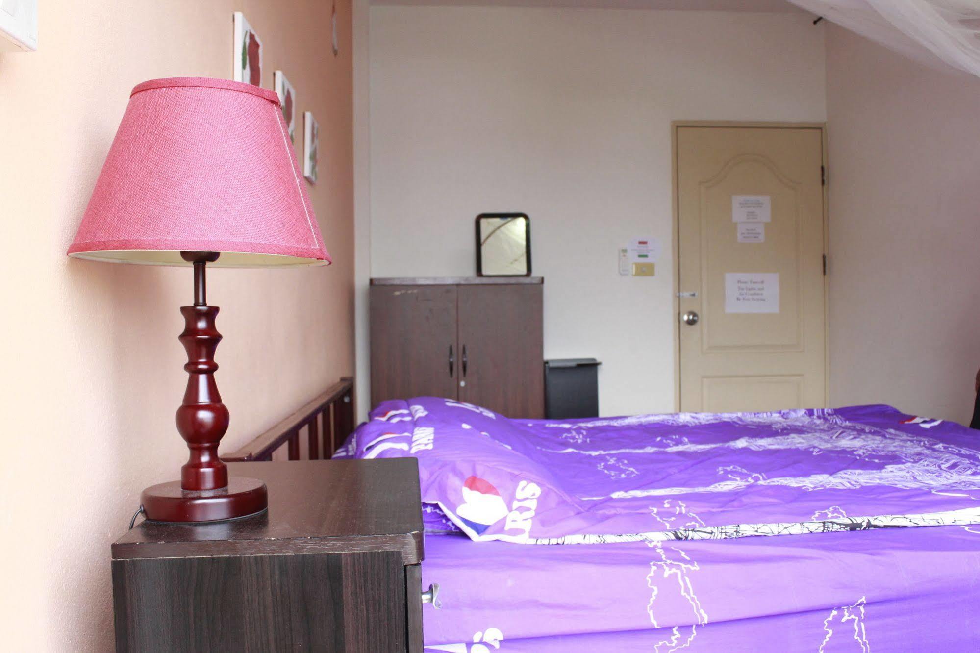 Cm City Hostel Чиангмай Экстерьер фото